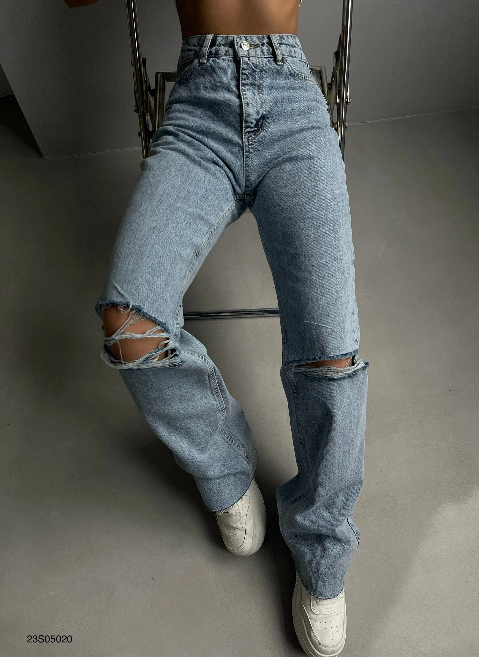 Wide Leg Ripped Jeans